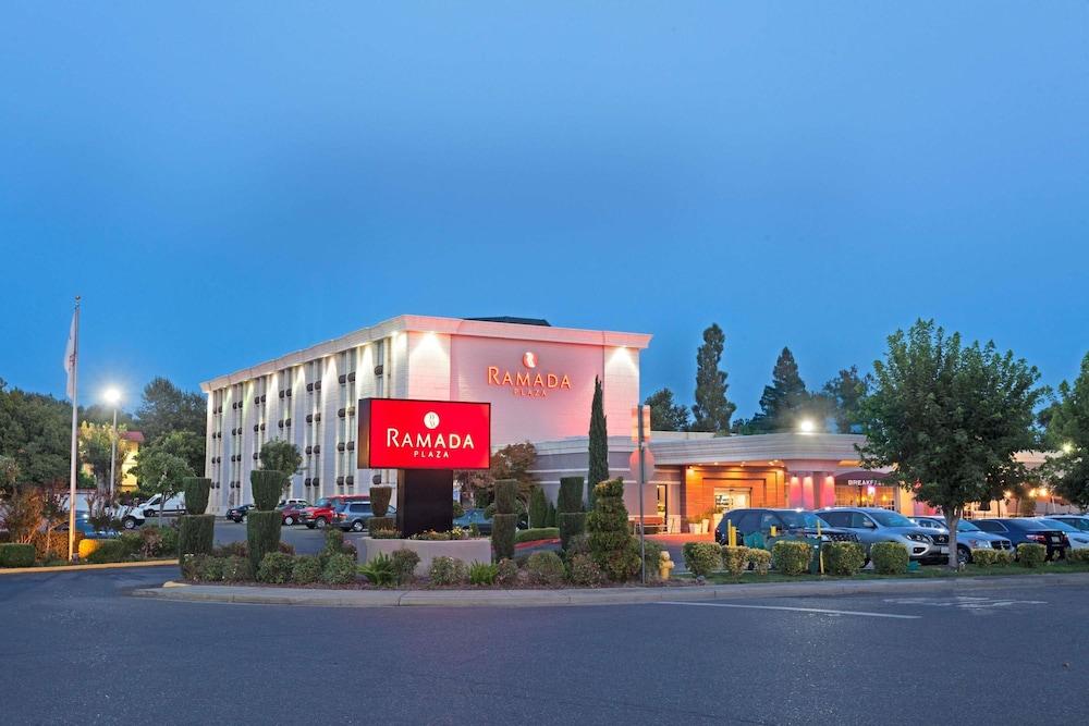 Doubletree By Hilton Chico, Ca Hotel Eksteriør billede